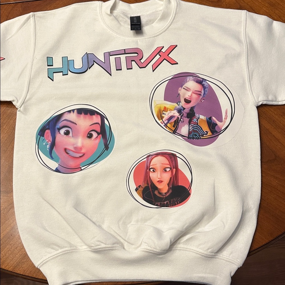 Handmade HUNTRIX youth small white crewneck sweatshirt - Picture 3 of 4